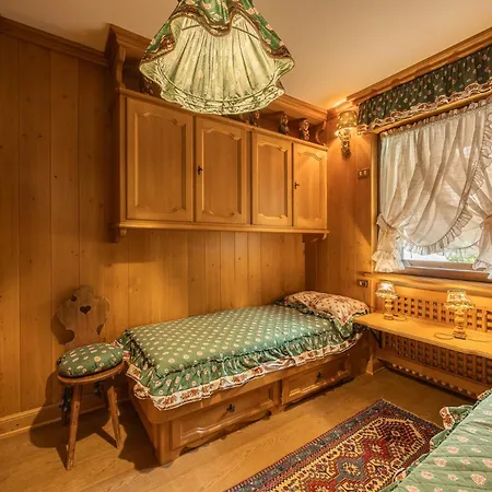 Casa Cinque Torri Cortina dʼAmpezzo